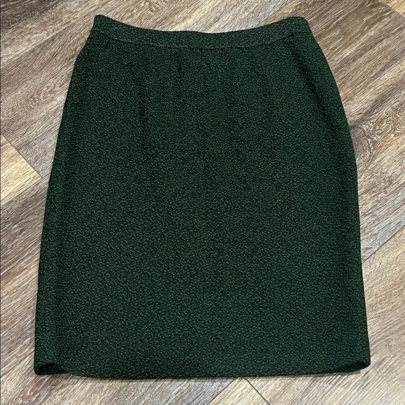 St. John by Marie Gray Hunter Green Santana Knit Skirt 🎄 - Picture 4 of 4